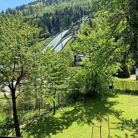 Odskocznia House Villa Щирк Екстериор снимка